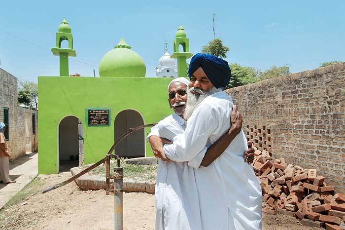 Ludhiana is Where the Heart Still Beats, Simple Tales of Humanity and Brotherhood