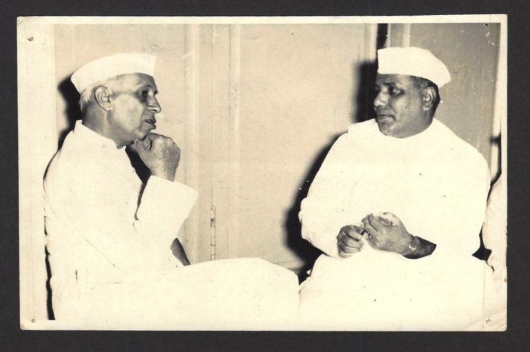 Three Letters to Chief Ministers that Nehru Wrote 