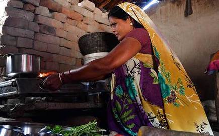 It’s All Work and No Pay for Most Women in India