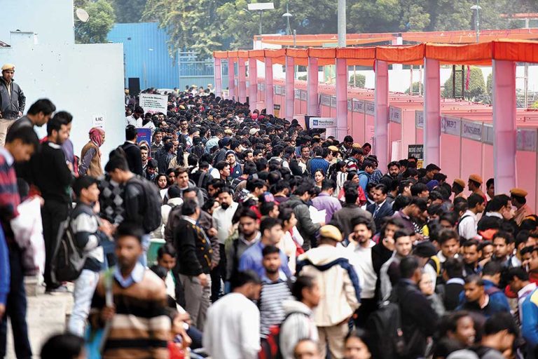 India on the Brink of Unprecedented Unemployment Crisis: CMIE Report