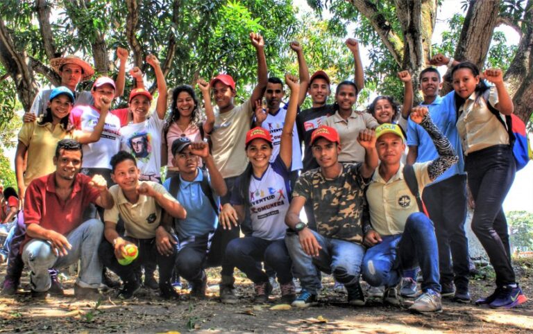 ‘Commune or Nothing’: New Laws Reignite Old Debates Over Communal Power in Venezuela