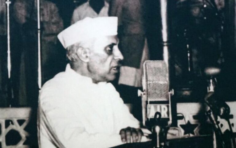 Why RSS Cannot Help Hating Jawaharlal Nehru and His Connection With the People of India