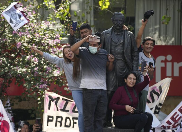 Mexico’s Left Takes to the Street, Celebrates Achievements