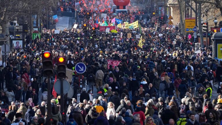 France: Third Mass Protest; Danish Working Class Also on Streets – 2 Articles