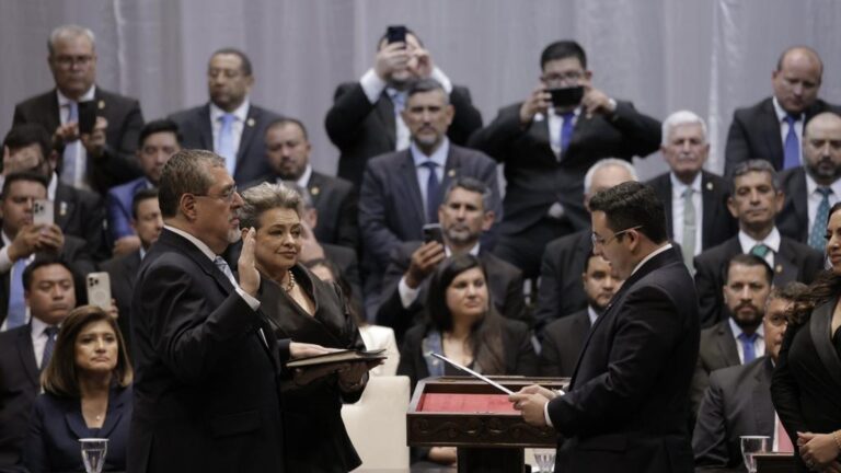 After Threat of Coup and Nine Hours of Delay, the President of Guatemala Is Sworn in