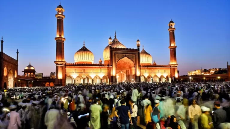 Eid: Celebrating Unity Amidst Pain – 3 Articles