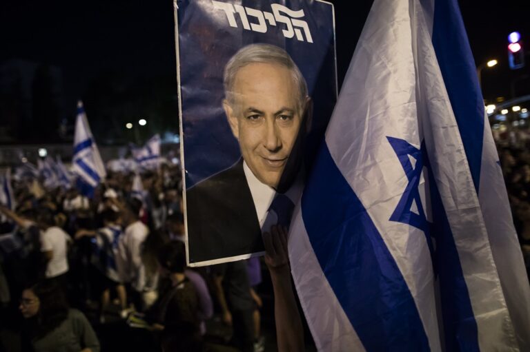 Israel Heading Towards Civil War? – 2 Articles