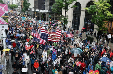 Millions Rise Up to Say in Unison: ‘No Kings! No Dictator!’