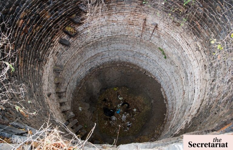 India’s Groundwater Running Dry – 2 Articles
