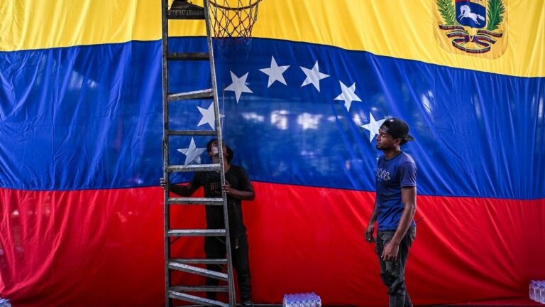 “War of the Entire People”: Venezuela’s Grassroots Rise to Resist Trump’s Naval Blockade