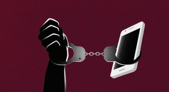 Noose Tightens Around Our Digital Freedoms; Our Freedom to Criticise Going Down the Toilet – 2 Articles